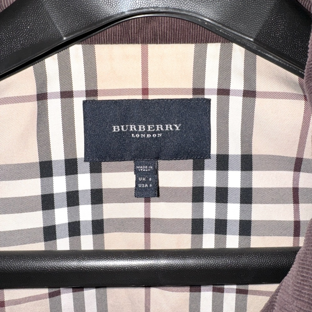 Women Burberry Brown jacket size US 6 . Pre- owned.